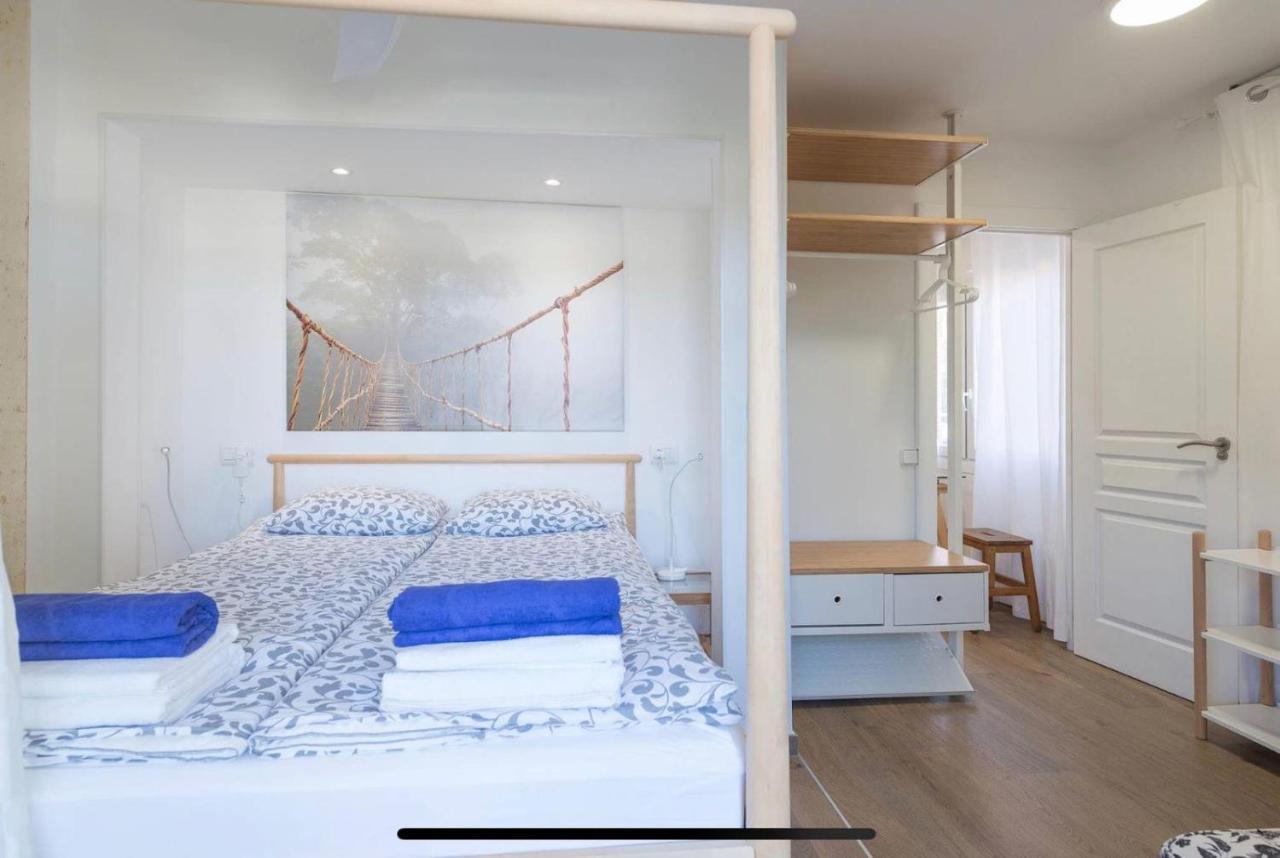 אלקודיה Beach Inn Apartment מראה חיצוני תמונה
